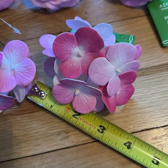 NWT Bundle of 13 Assorted Faux Flower Accents - Peony, Rose & Hydrangea 🌹 - Picture 5 of 16